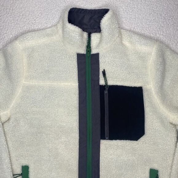 Stoic Reversible Mixed Media Sherpa Jacket: Size Medium - Picture 5 of 13